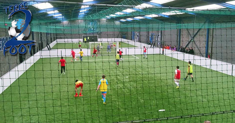 Terrains de foot intérieurs à louer pour les Associations, les comités d'entreprises, les particuliers, les anniversaires.